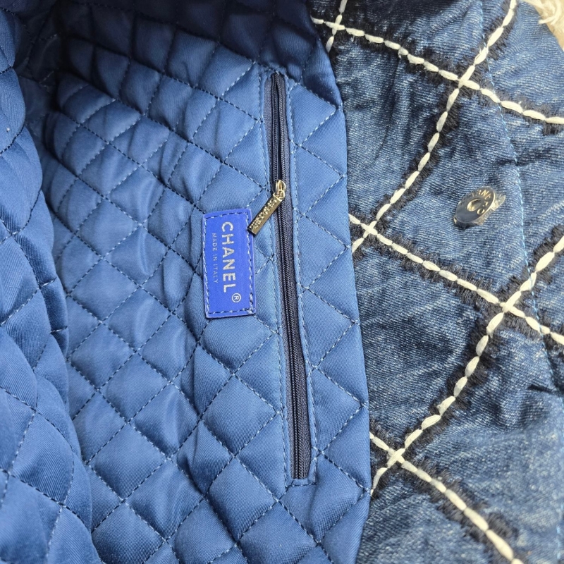 Ch**el hobo 22 bags